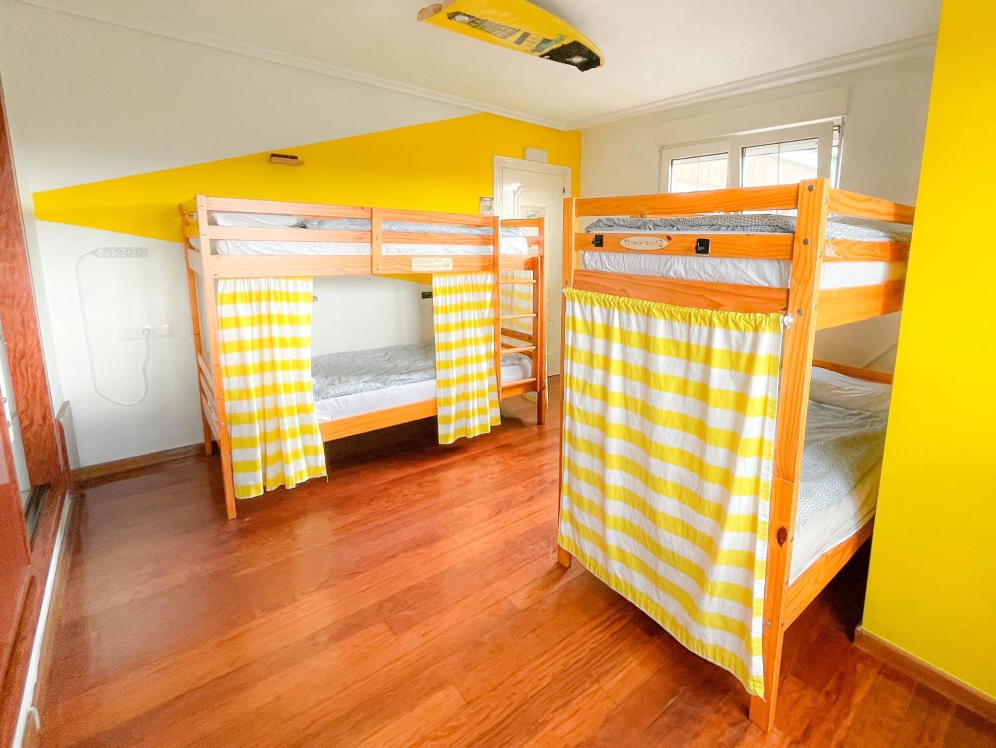 Gijon Surf Hostel Rum bild